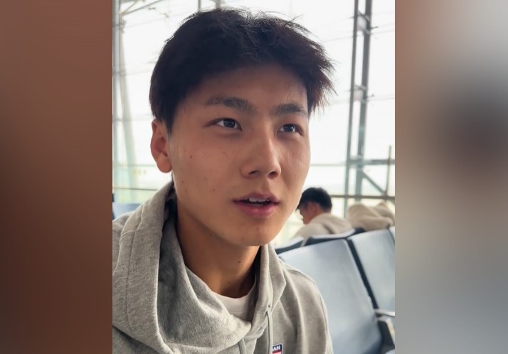 為何半場過后不久被換下？毛偉杰：兩條腿特別緊，李導(dǎo)怕我受傷