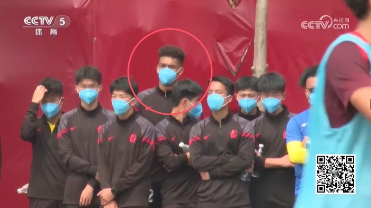 無緣U17國足名單，張洪福隨恒大足校觀摩國少隊訓練