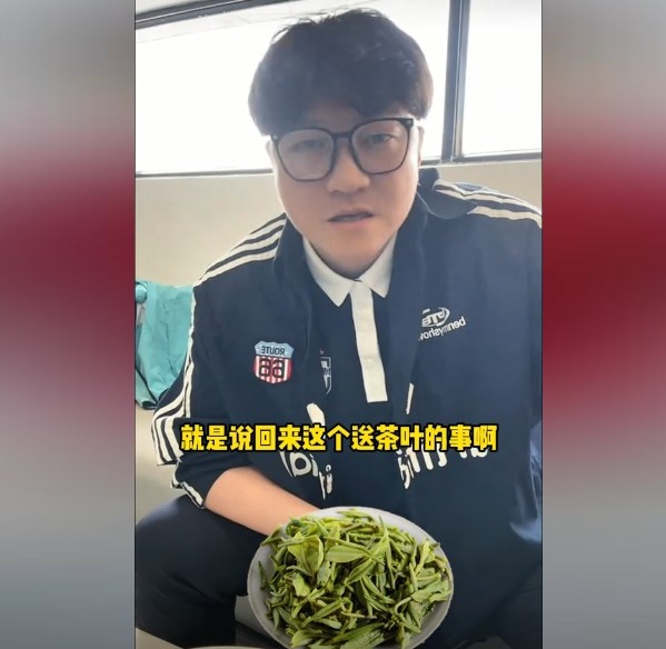 趙鵬：不太清楚賈秀全要球員買茶葉的段子，但這在現(xiàn)實中也正常