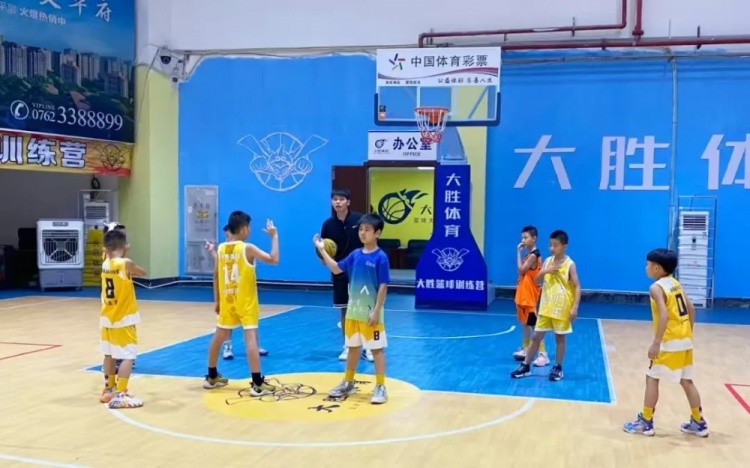 廣東河源體彩少兒籃球培訓(xùn)班：結(jié)營(yíng)不散場(chǎng)，夢(mèng)想正啟航