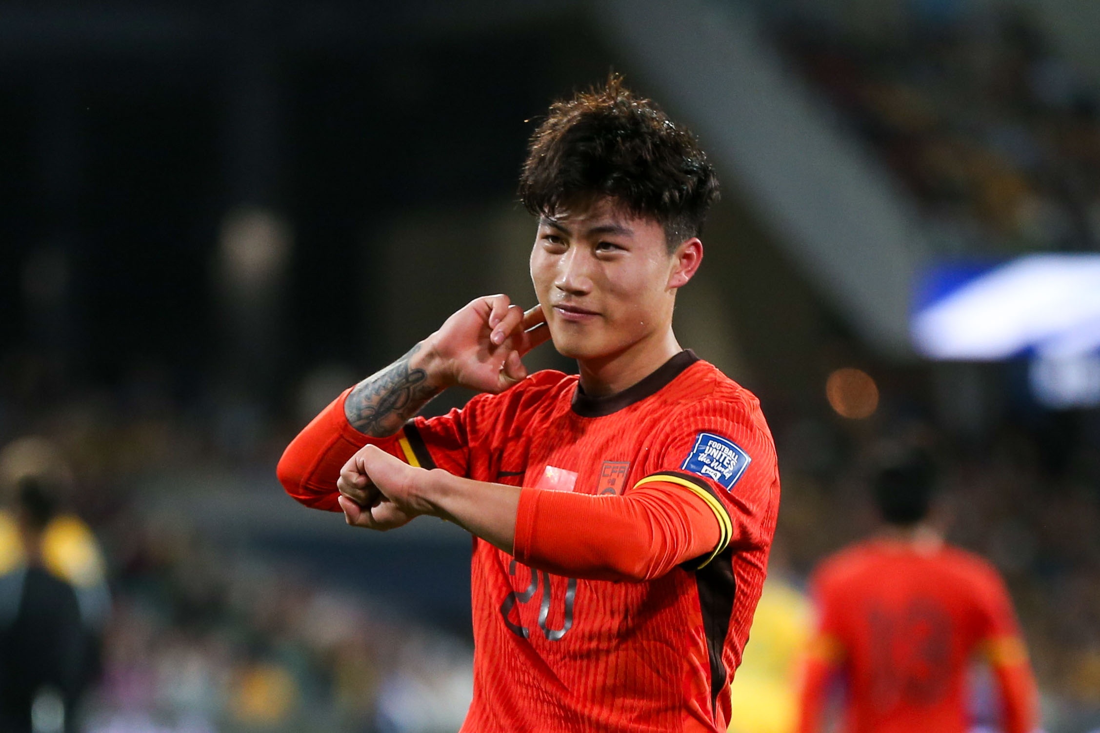 ?凌晨2:15的國(guó)足比賽，你選擇熬夜，還是一覺醒來看集錦？