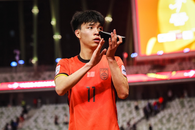 期待首秀！18歲王鈺棟入選中澳戰(zhàn)名單&穿11號(hào)，首進(jìn)國(guó)足正賽名單